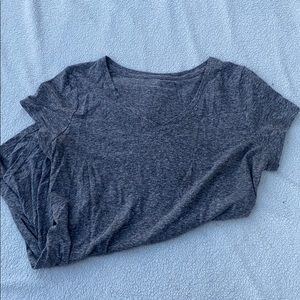 Liz Lange Maternity SS V Neck